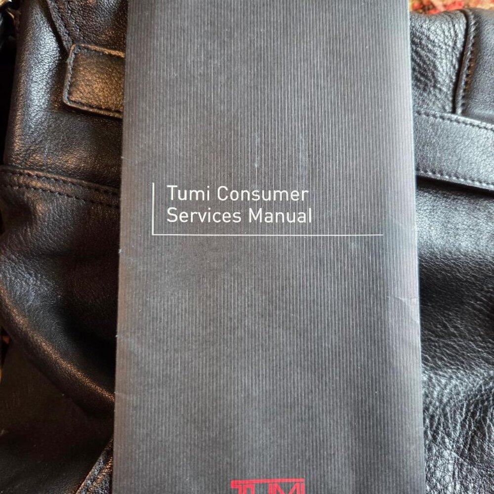TUMI work bag. Black leather USED in Very good condition - Picture 3 of 5